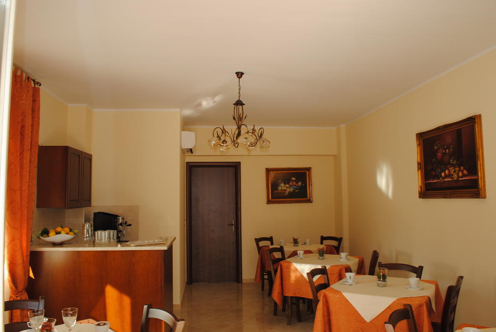سانتا تيريزا دي ريفا B&B Mareagro الغرفة الصورة